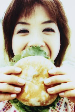 岡山木村屋グループのOKF株式会社が提供する高品質パンと食品の特徴と店舗情報